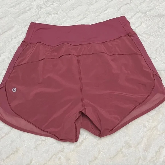 Lululemon Over & Above Shorts   6 #6-05 - Picture 4 of 14